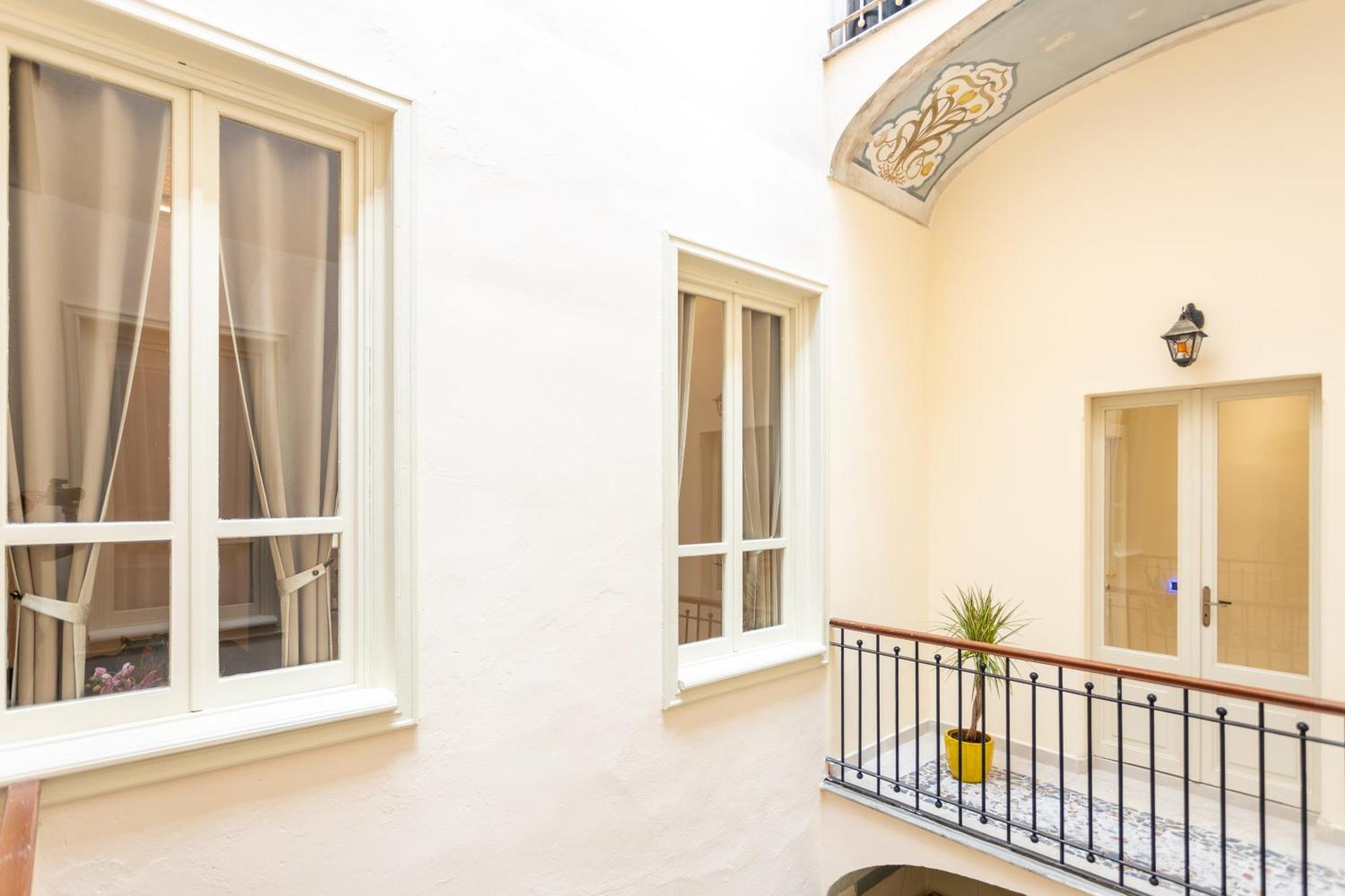 Magnini Rooms Cagliari Ngoại thất bức ảnh
