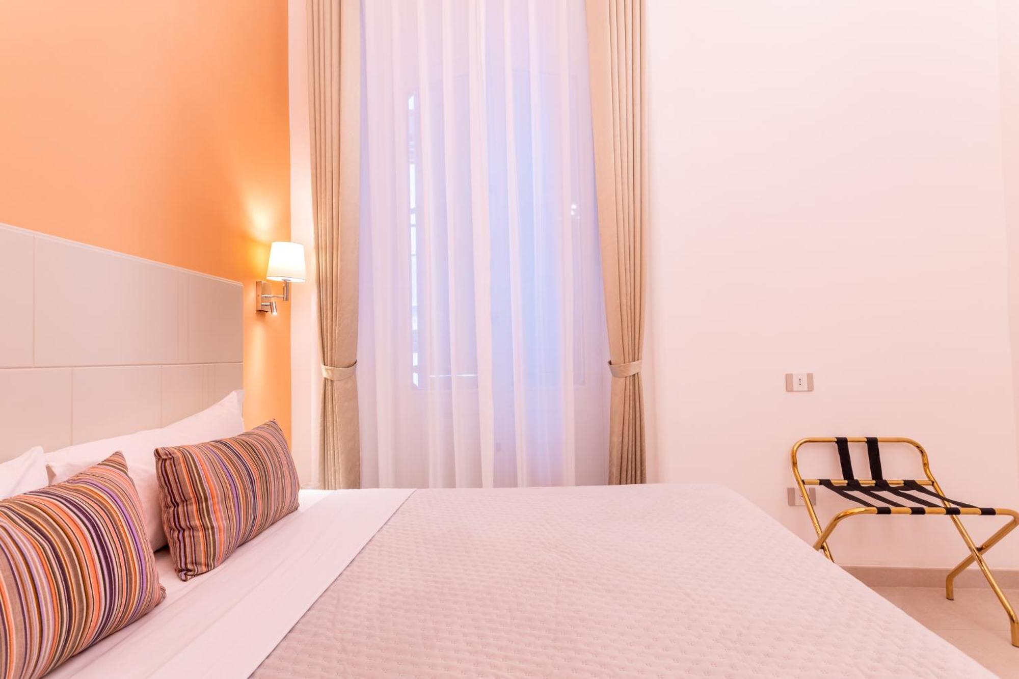 Magnini Rooms Cagliari Ngoại thất bức ảnh